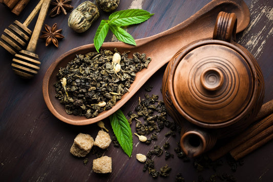 Le Thé Noir : Une Épopée à Travers le Temps, les Montagnes et les Peuples - Pure Tea