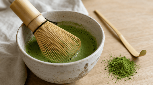 Chasen : utiliser et entretenir son fouet à matcha - Pure Tea